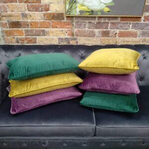Rec Velvet Cushion