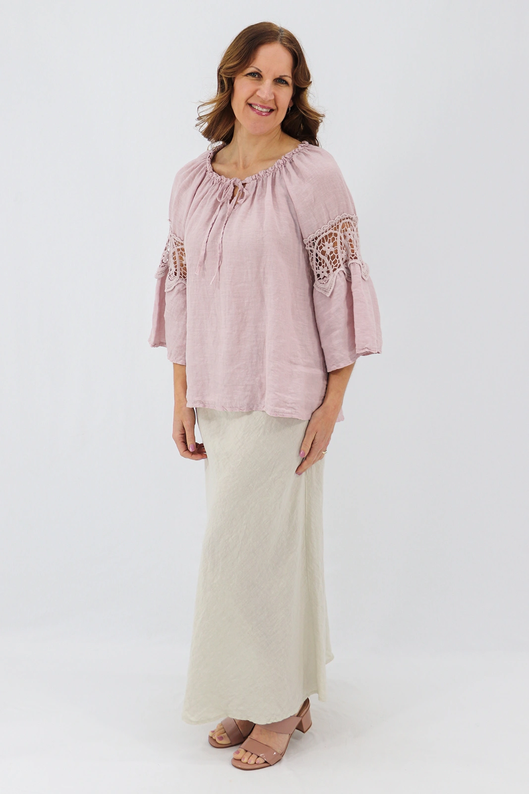 Aida Rose Linen Labella Boho Blouse Antique Pink Side Model