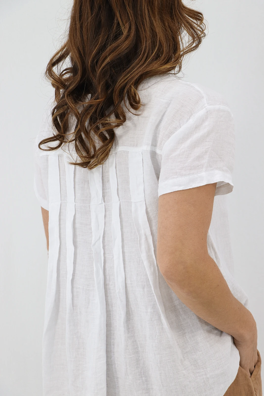 Aida Rose Donella Linen Top White Back Zoom