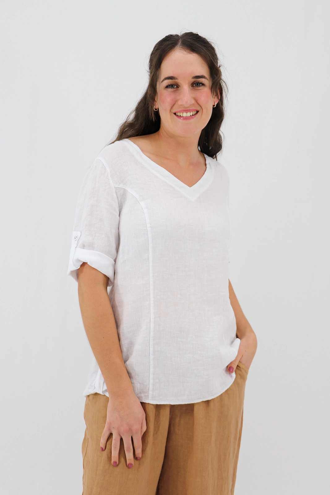 Aida Rose Linen Lunetta V-Neck Blouse White Front