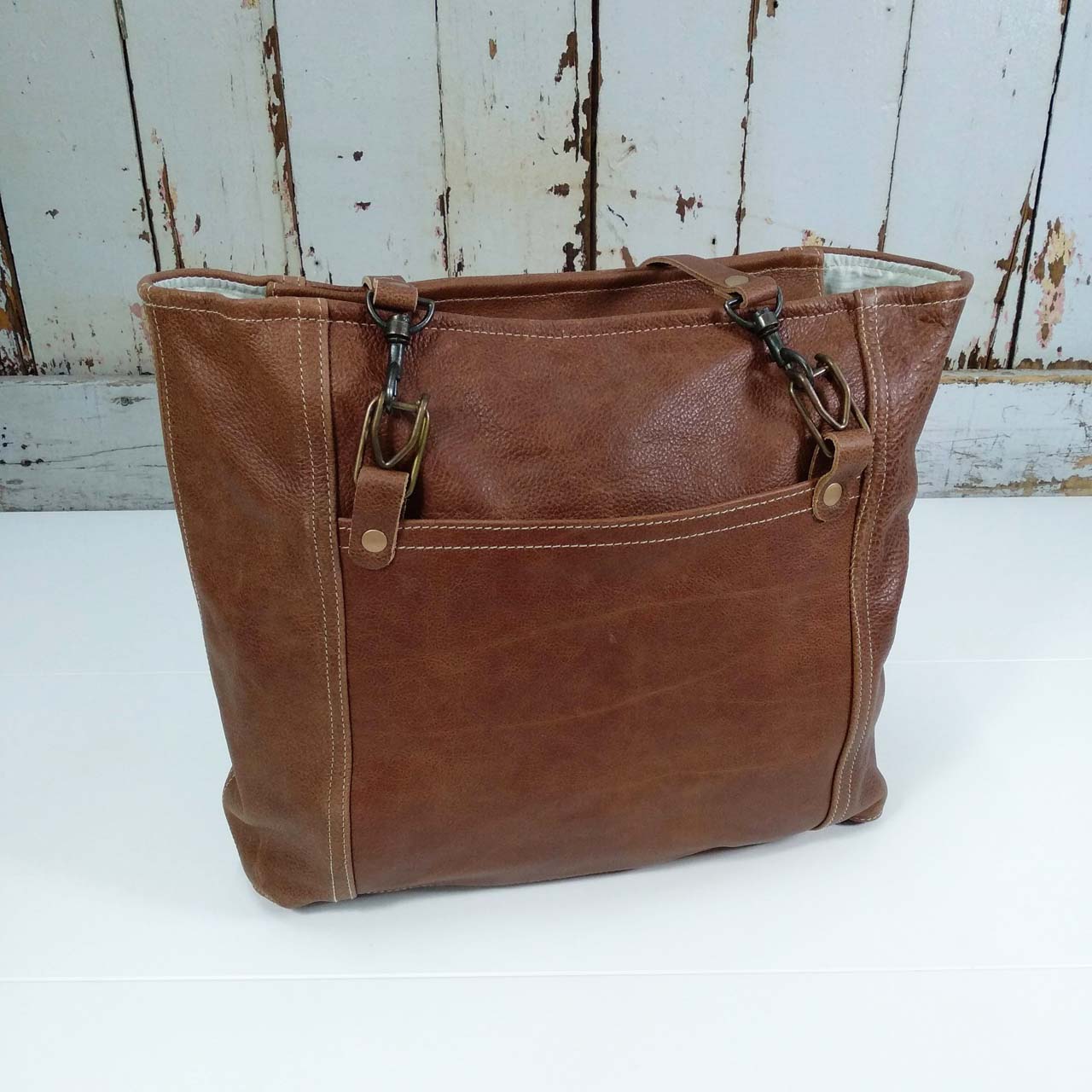 Finley - Leather Tote