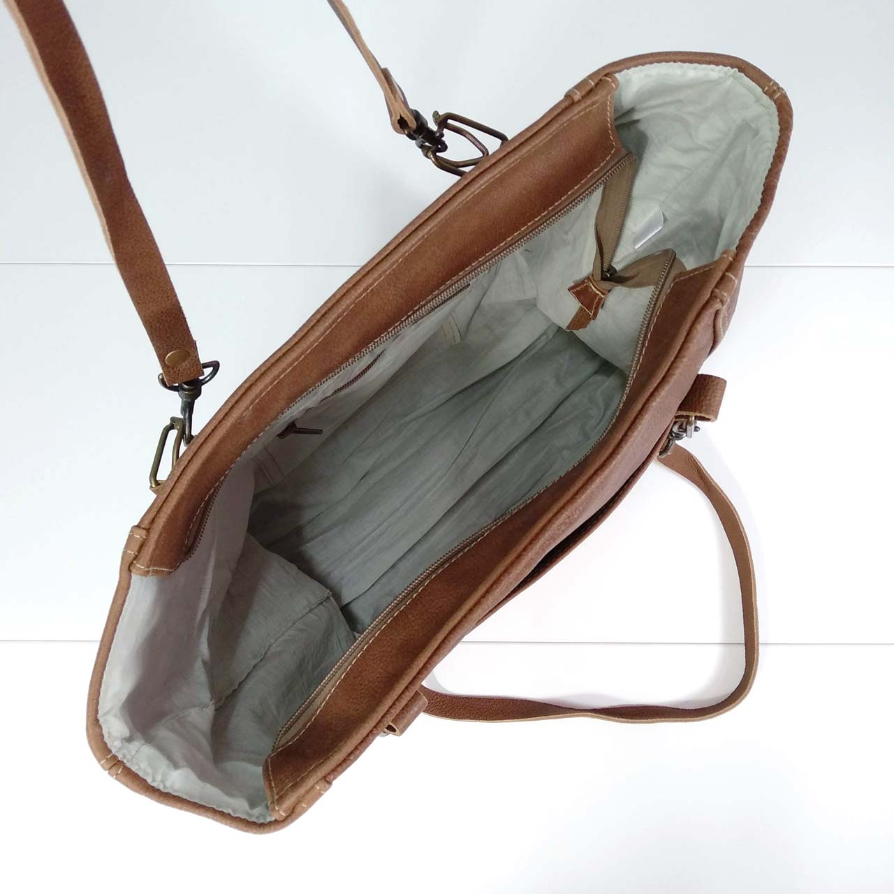 Finley - Leather Tote - Image 7